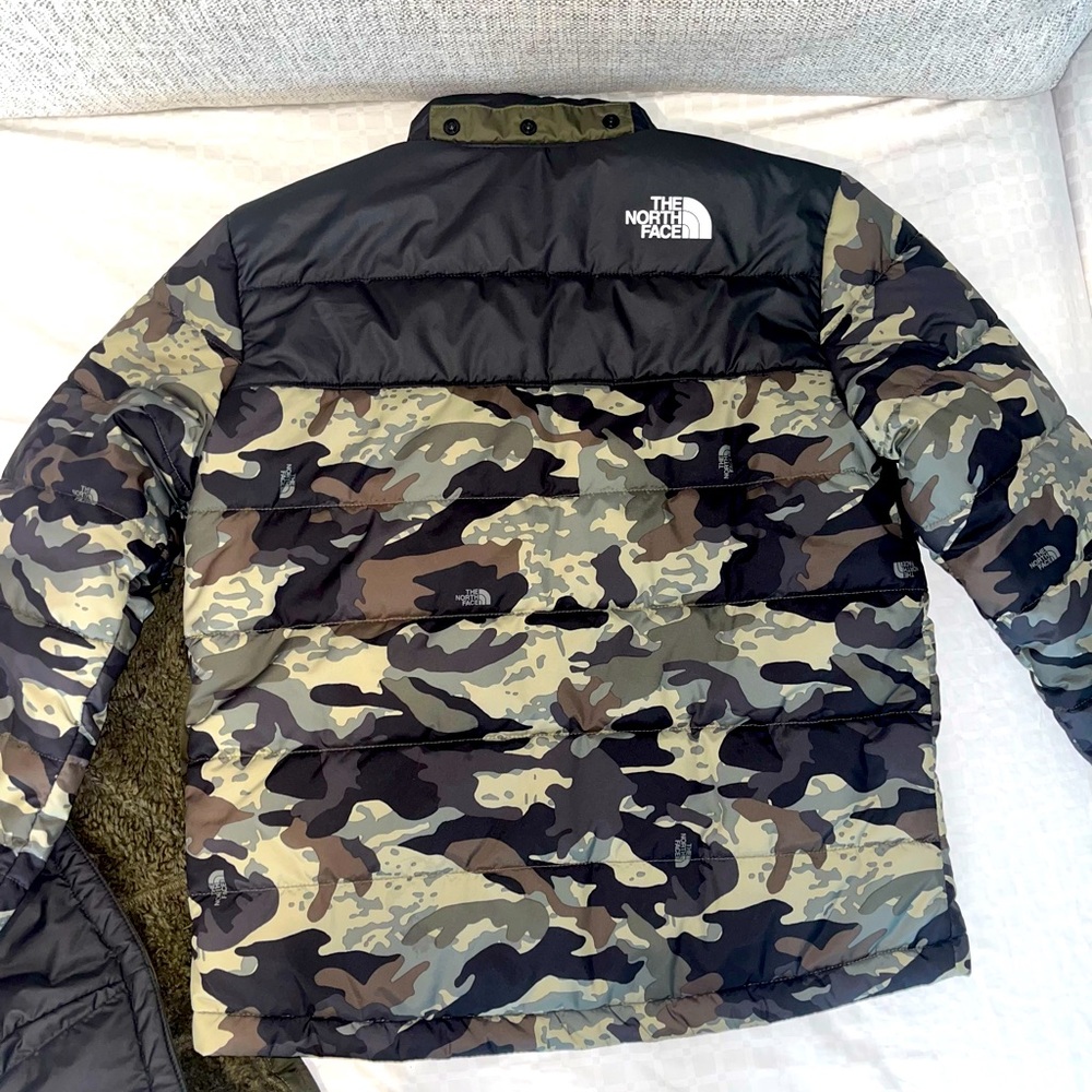 Boys big kid size Large The North Face jacket